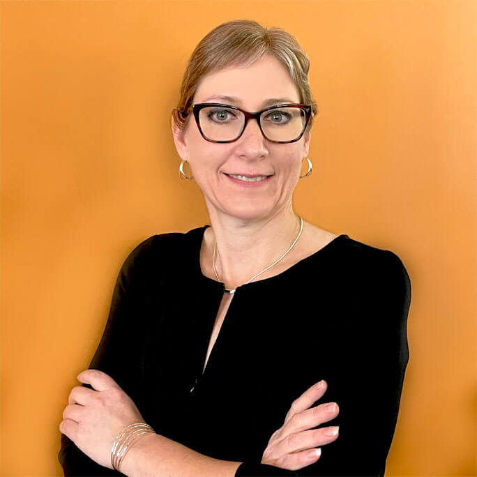 AG Introduces Controller Lynn Kluck