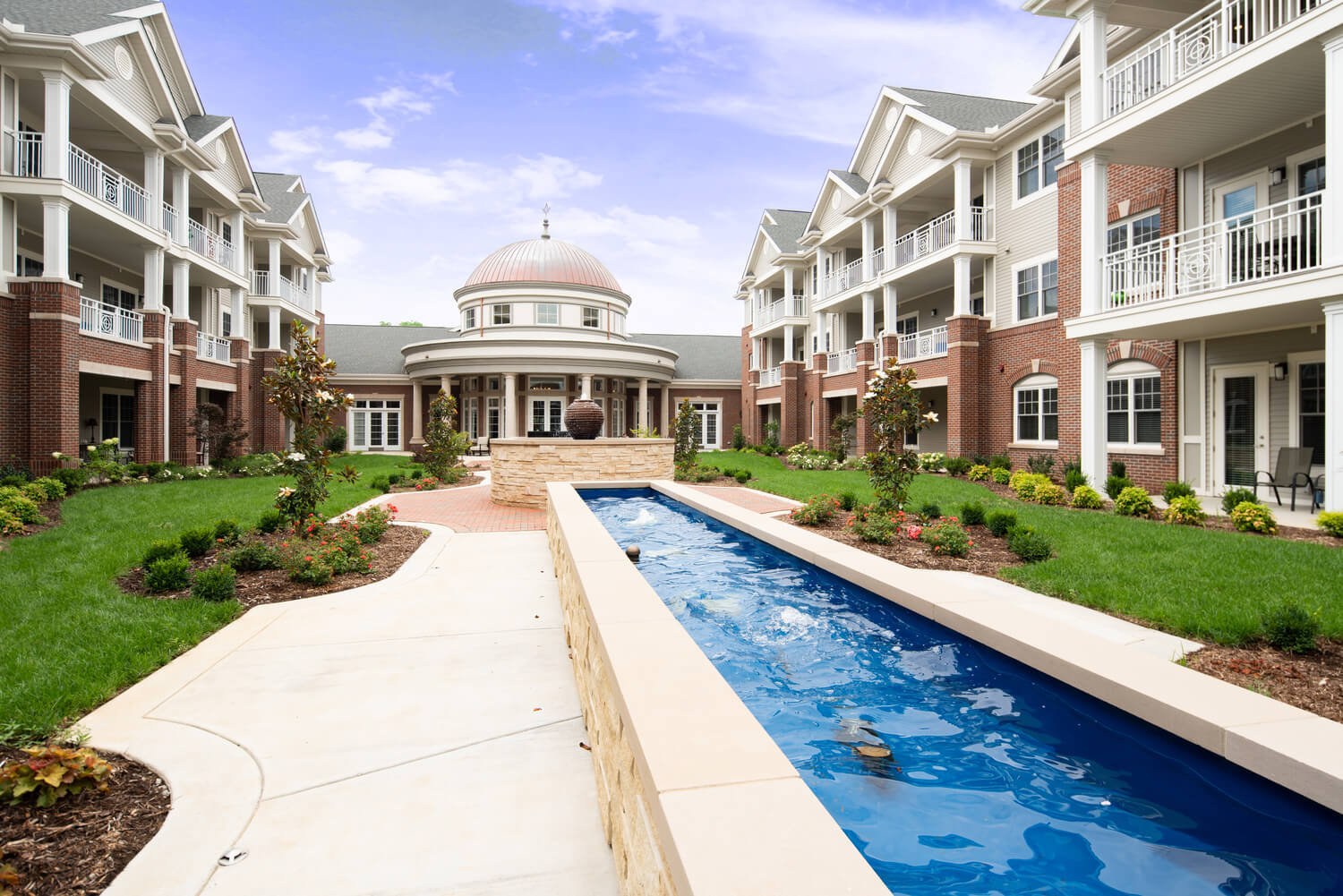 The beautiful courtyard with water feature at Masonic Home Kentucky's Meadow Active Lifestyle Community Located in Louisville, KY.